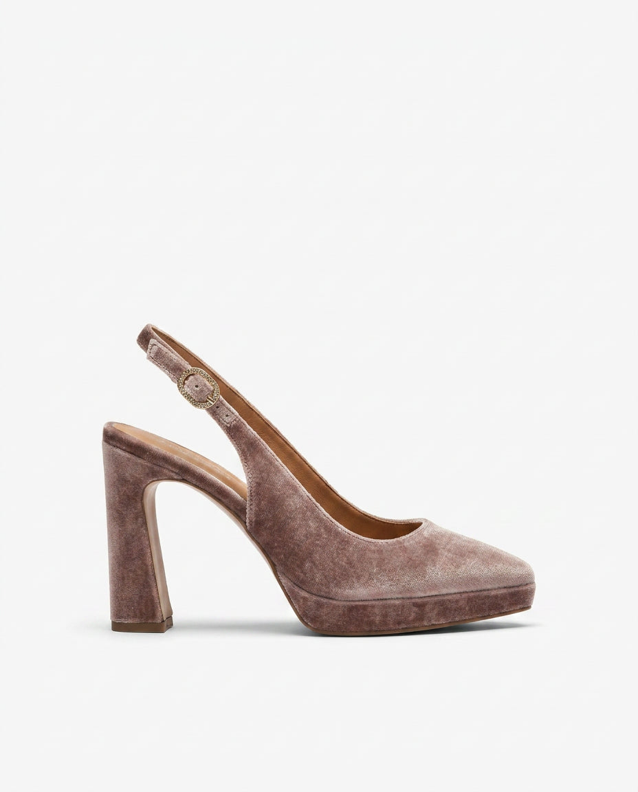 VELVET NUDE