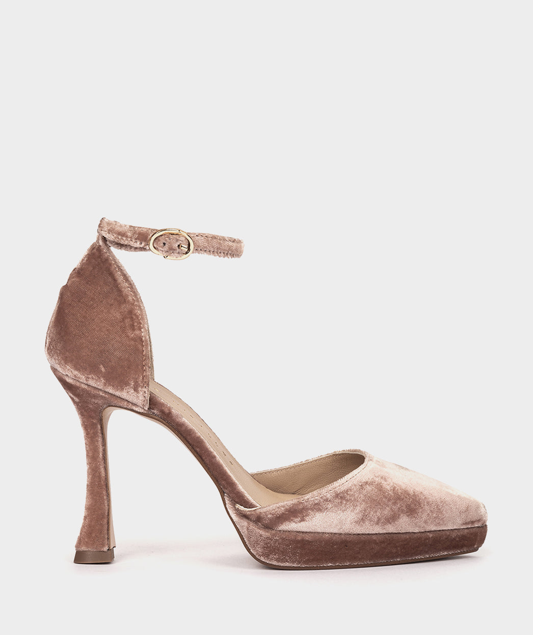 VELVET NUDE